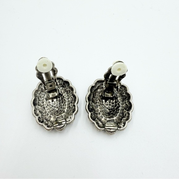Vintage Silver Tone Onyx Navajo Native American Clip On Earrings - Picture 2 of 3